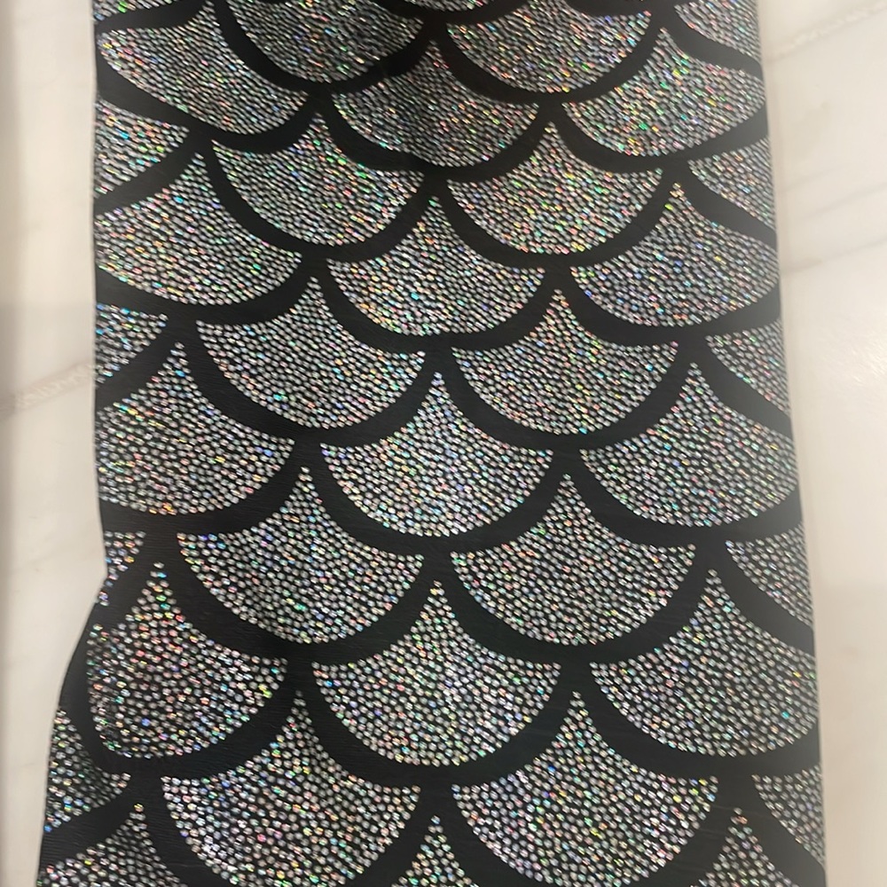 Emily Hsu high waisted Brilliance legging Black Shimmer scallop silver Small